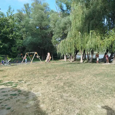 Sello Vendeghaz شقة سنتيندري