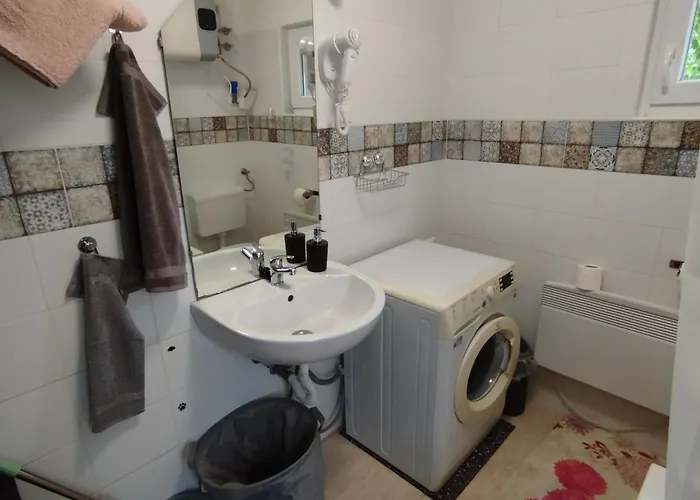 Sellő Apartman *